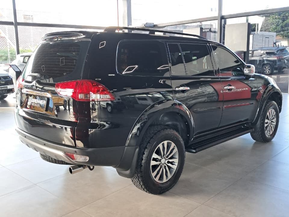 Foto Pajero Dakar 3.2L HPE 2015